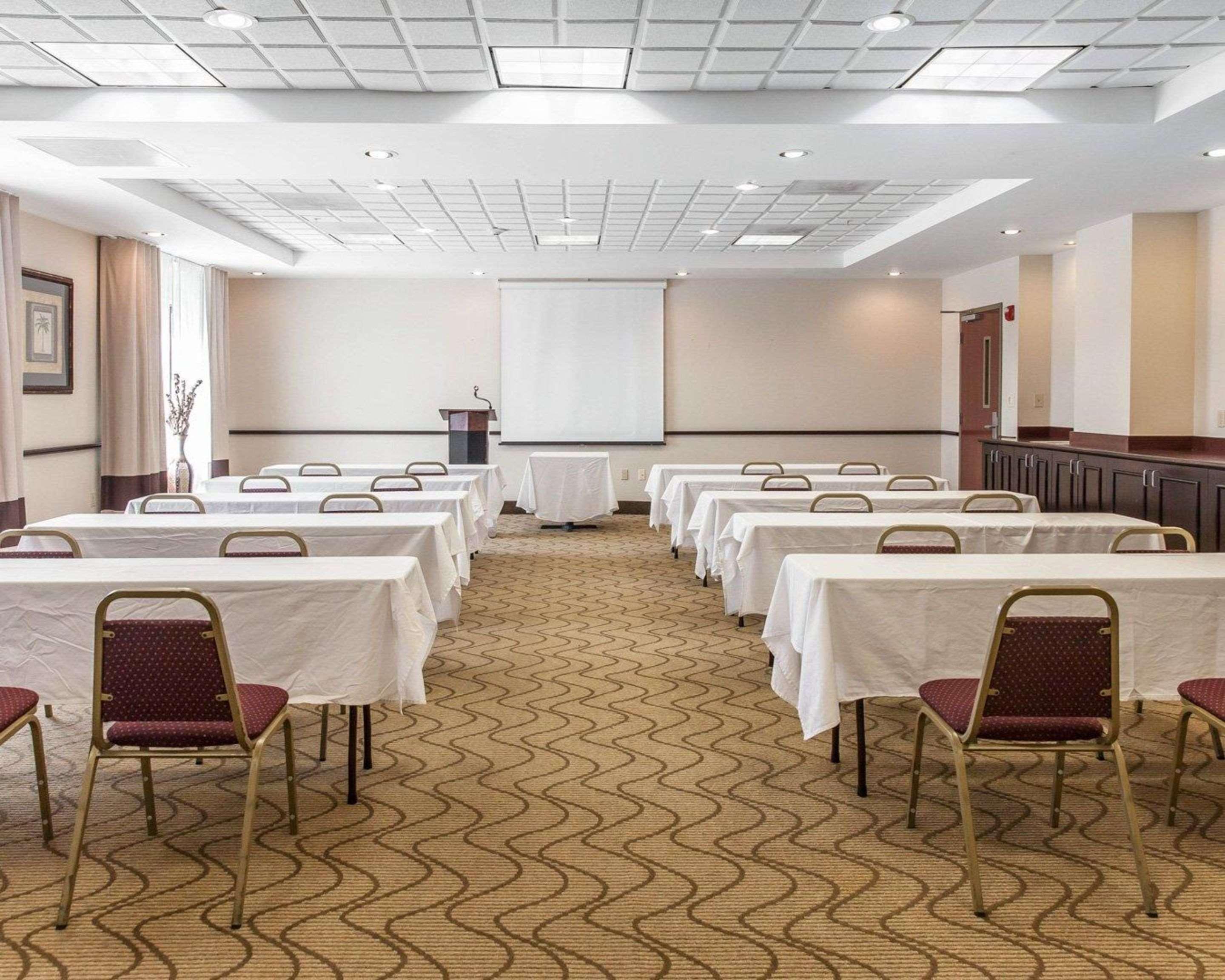 Comfort Inn Near Quantico Main Gate North Дъмфрис Екстериор снимка
