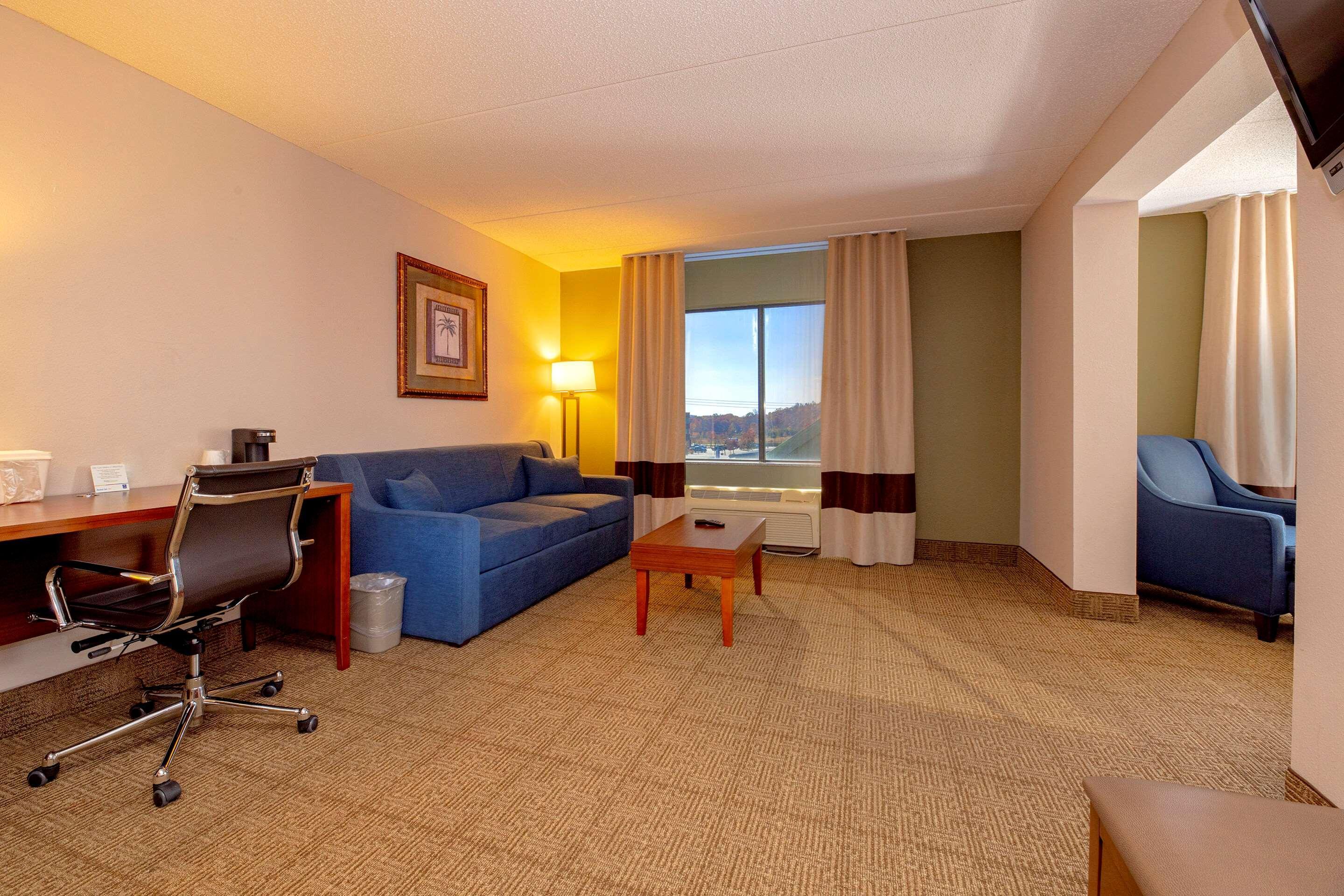 Comfort Inn Near Quantico Main Gate North Дъмфрис Екстериор снимка