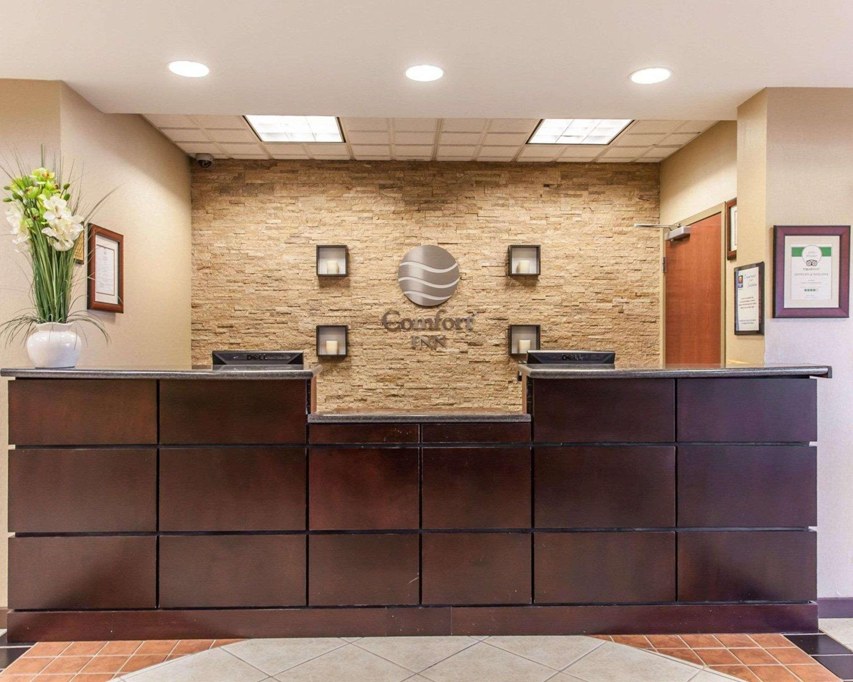 Comfort Inn Near Quantico Main Gate North Дъмфрис Екстериор снимка
