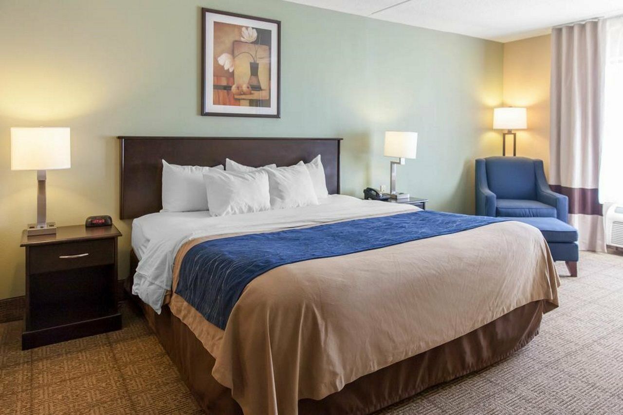 Comfort Inn Near Quantico Main Gate North Дъмфрис Екстериор снимка